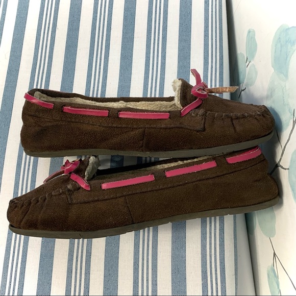 Airwalk Kids Classic Brown Suede Sherpa Fur Moccasin Slippers Shoes Pink Bow - Picture 9 of 10